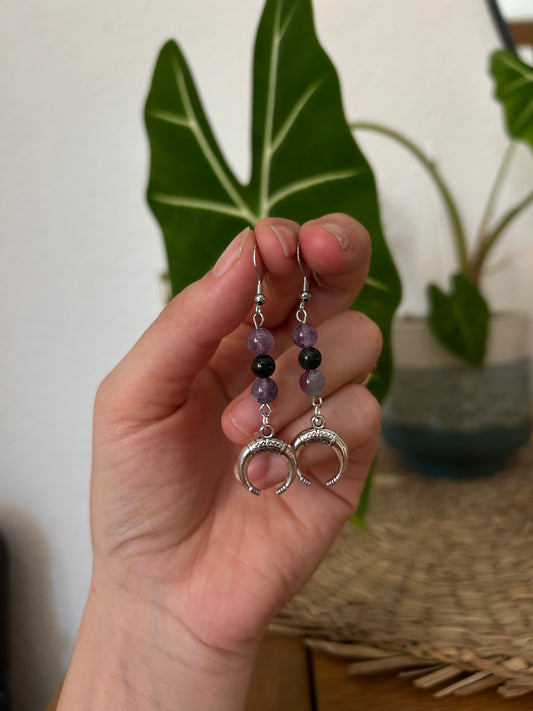 Boucle d’oreille lune noir